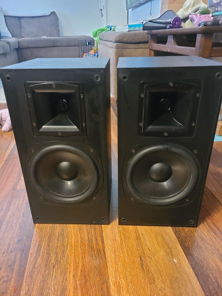 Klipsch SB3 Bookshelf Speakers for Sale in WA OfferUp