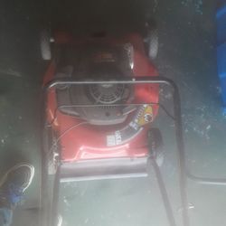 Briggs And  Stratton  Lawn Mower 125 Cc Gas. Power