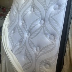 Twin Size Pillow top Mattress, Box Spring And Stand 