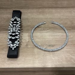 Gem Stone Belt And Necklace. 