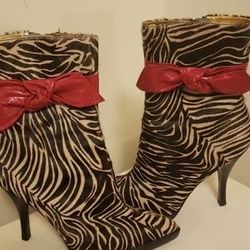 Hale Bob Zebra Print Calfskin Ankle Boots with Red Bows - Size 5.5