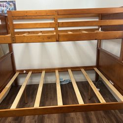 Bunk bed 