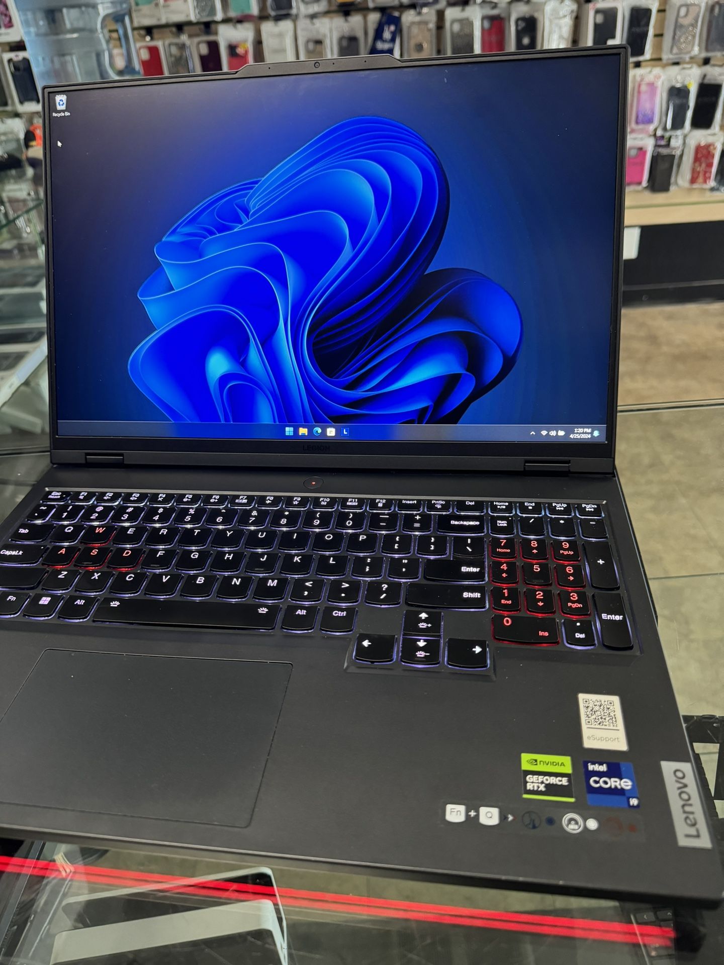 Lenovo Legion Pro 16 Inch RTX 4090