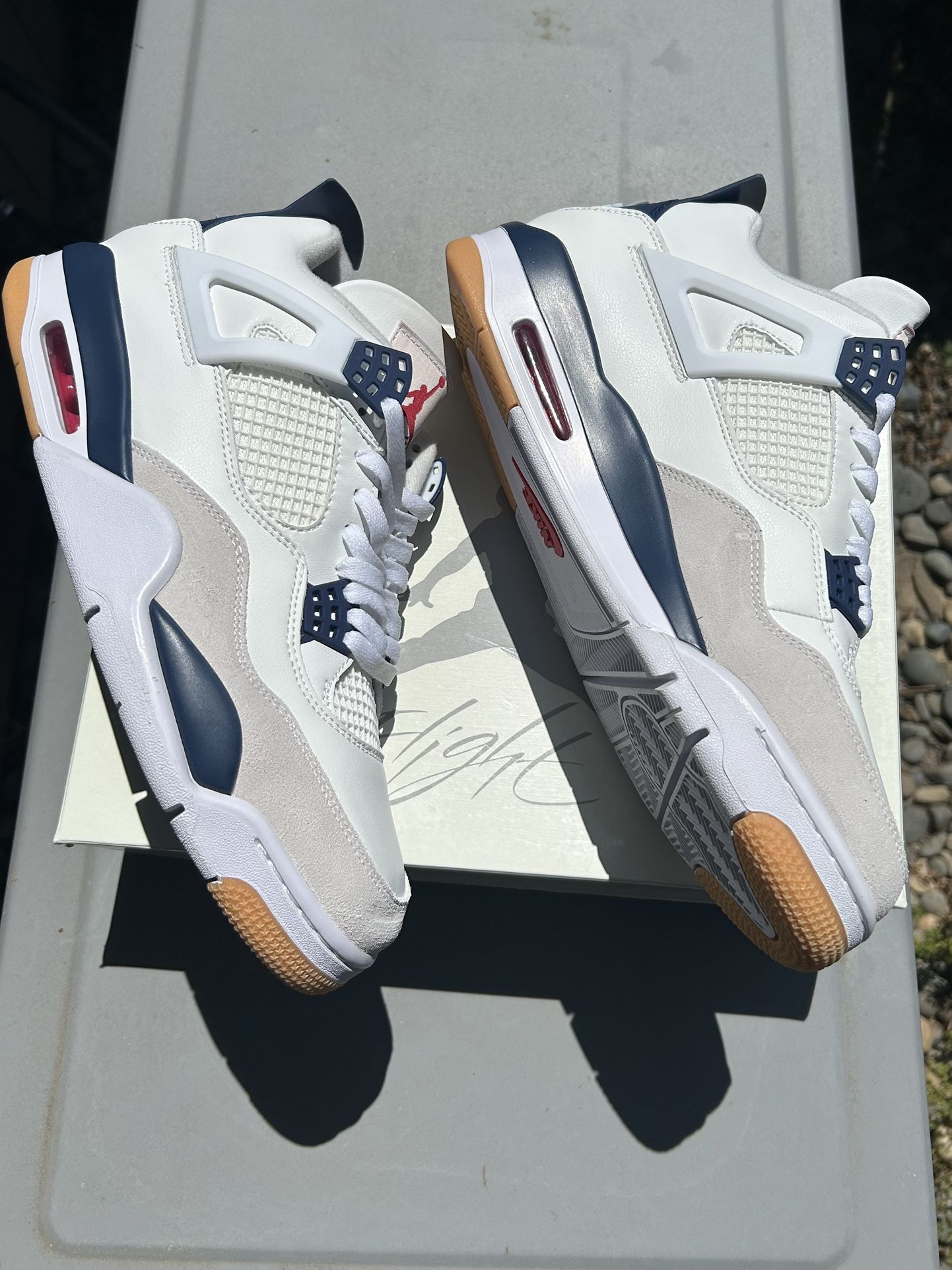 Jordan 4 SB Navy