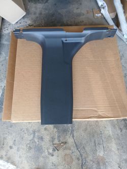 21-15 Ford Bronco Right side B Pillar Trim Original