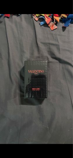 Valentino Born in roma Coral Fantasy