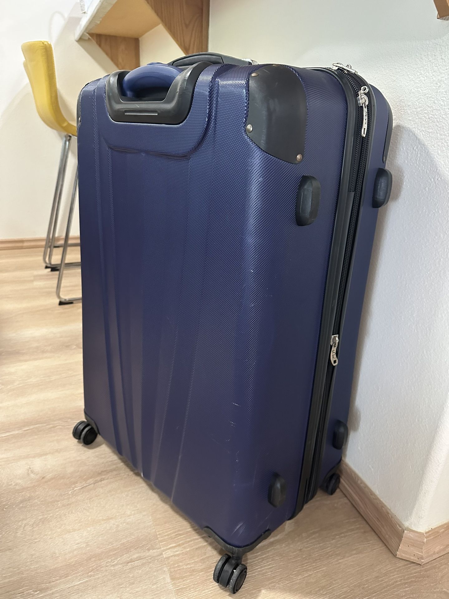 Large Luggage 31 Inch 