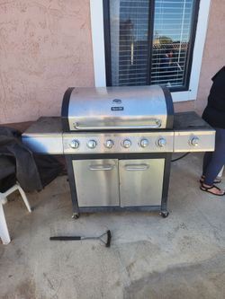 Dyna Glo grill