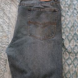 Men's IZOD jeans, great condition 