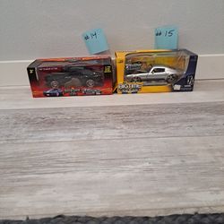 Die Cast 1:24 Shelby GT 500 & Pontiac Firebird