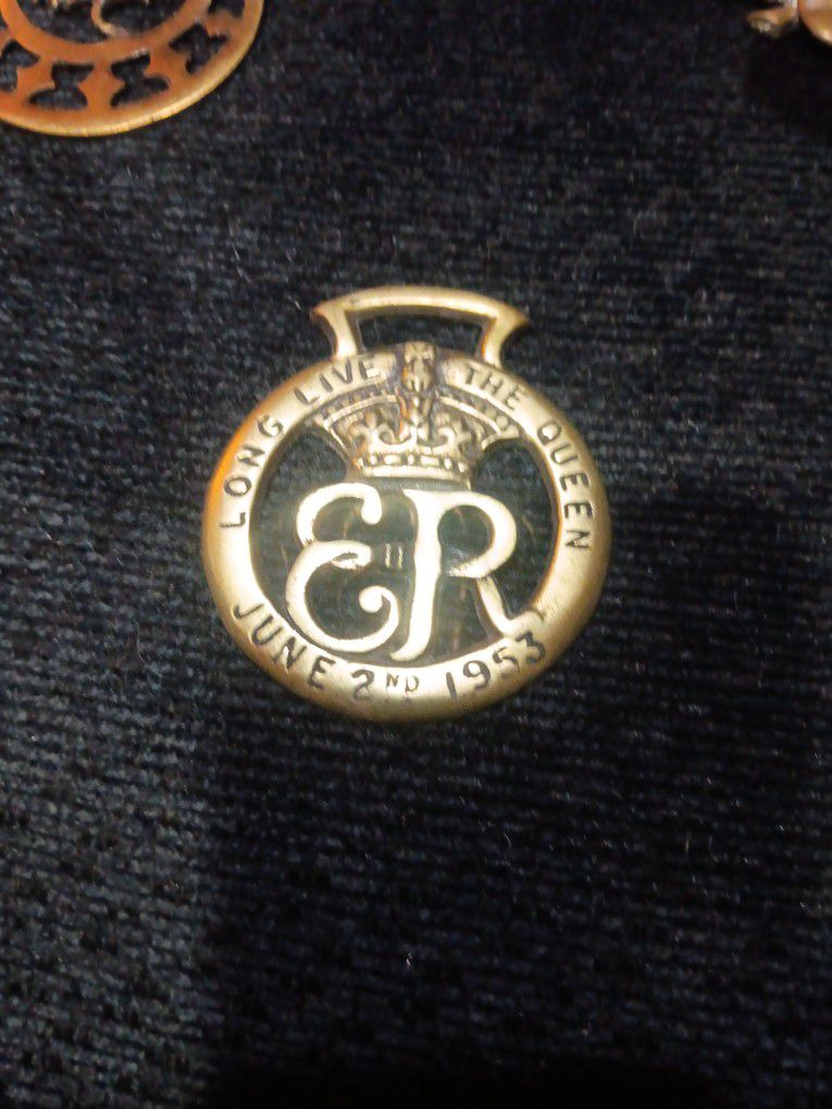 Queen Elizabeth Brass Medallion 
