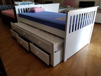 Trundle bed with storage