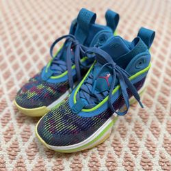 Dynamic Luka Doncic x Air Jordan 36 Low PF basketball shoe - Big Kid Size 4.5