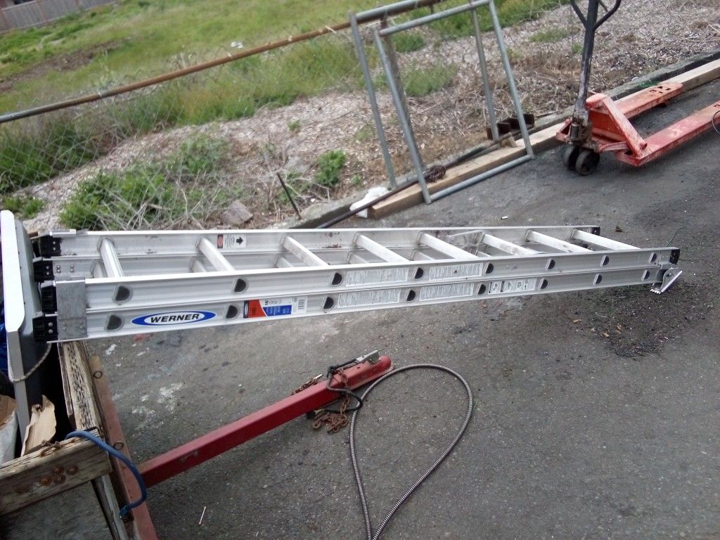 Werner 16 Ft Extension Ladder Aluminum