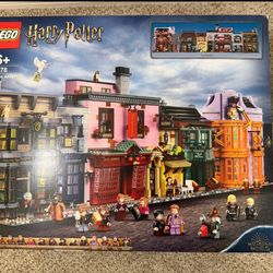 LEGO Diagon Alley 75978 Building Set (5544 Pieces)