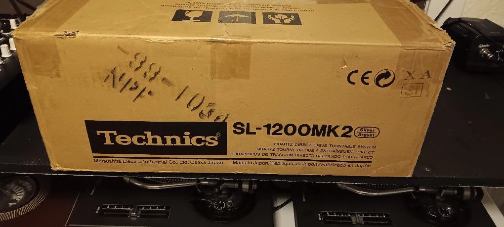 Technics 1200mk2 Original Silver