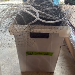 🕷️ Halloween Spider Web Decoration – Black Net & White Rope