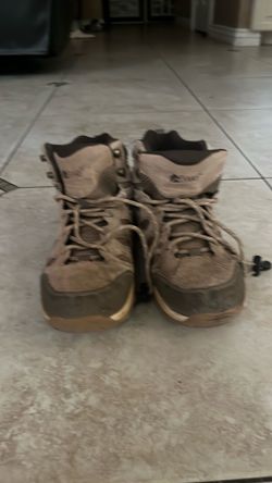 Denali women’s hiking boots tan