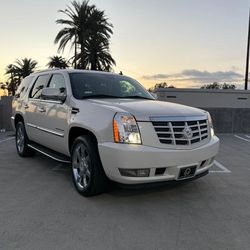 2010 Cadillac Escalade all-wheel-drive