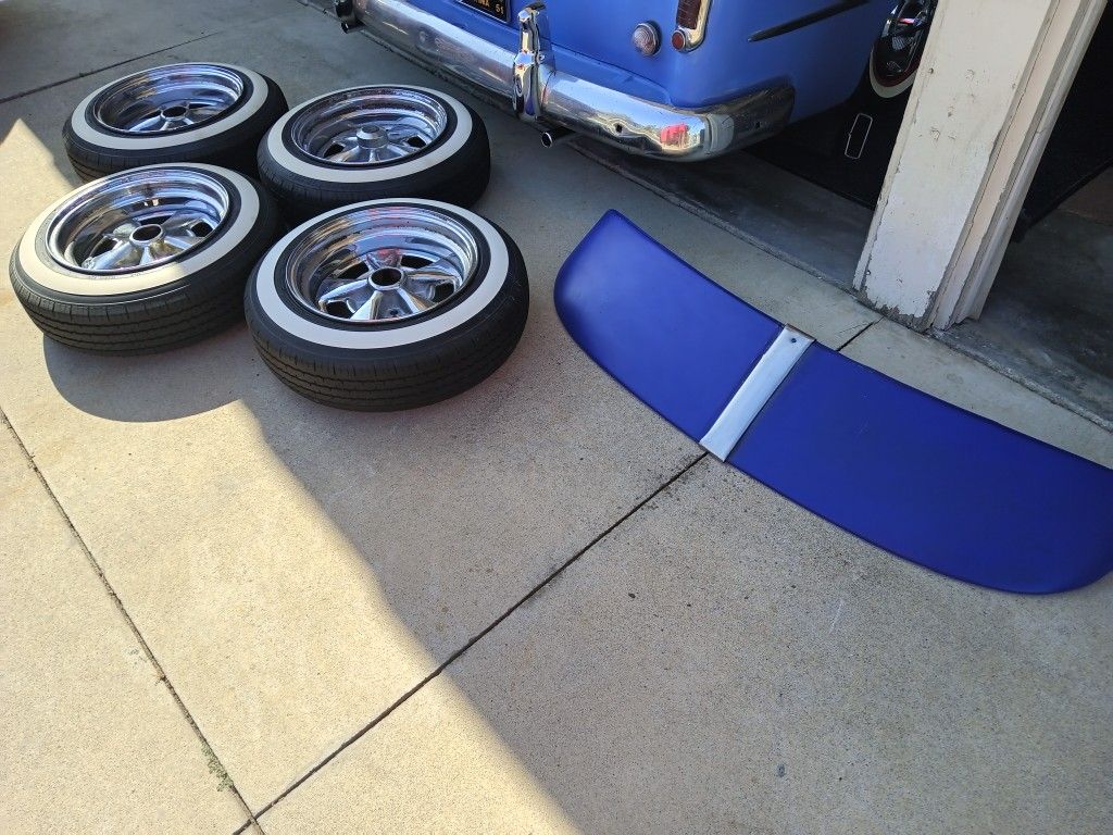Wheels And Visor For Chevy Deluxe