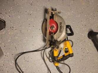 Dewalt Circular Saw