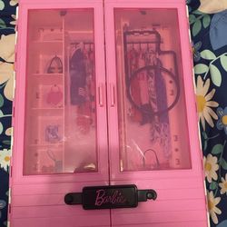 Barbie Clóset 