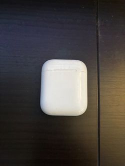 Apple AirPods Charging Case