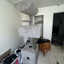 Large Cat Tower 