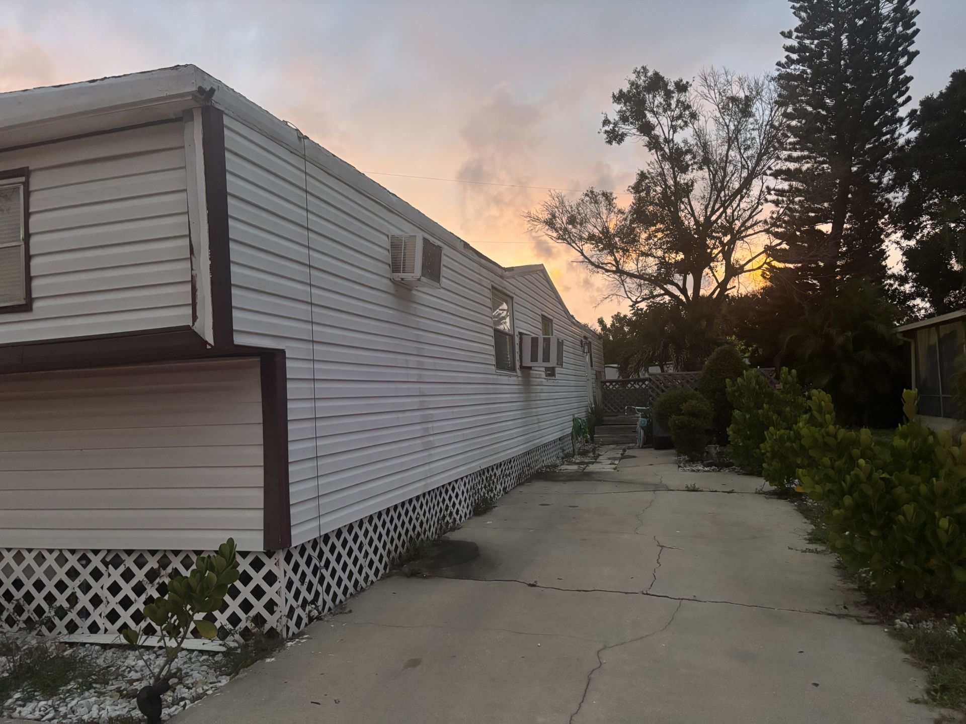 Mobile Home For Sale