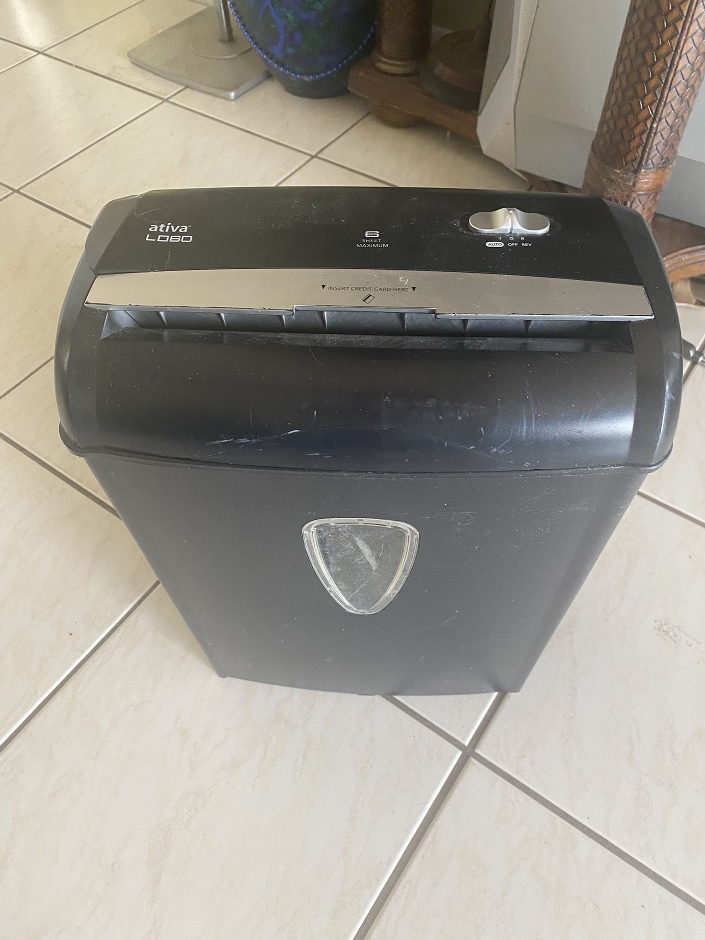 Paper Shredder, Heavy Duty, Stapler, Saw