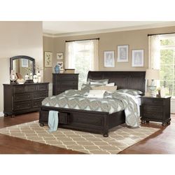 Brand New Transitional Queen Bed/Bedroom Set with Storage Drawers