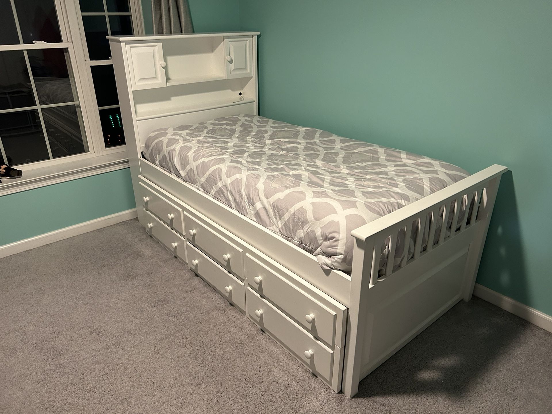 Bookcase twin bed with trundle and three drawers