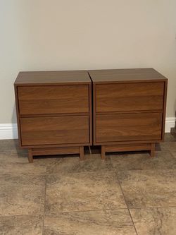 Pair of Mid-Century Modern Nightstands