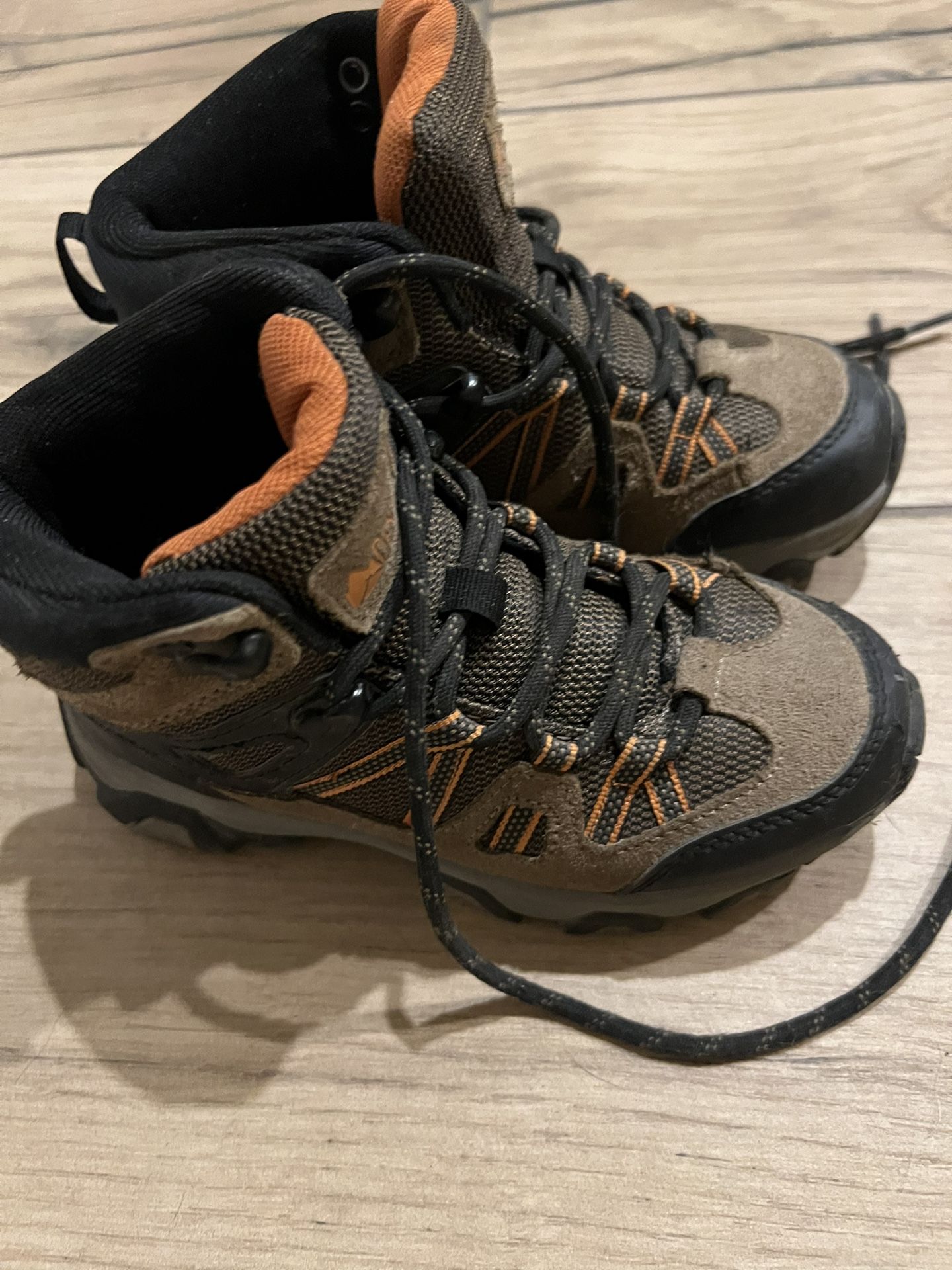 Kids Hiking Boots size 13