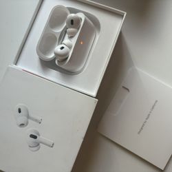 AirPod Pro 2nd Generation (active Noise Cancellation)
