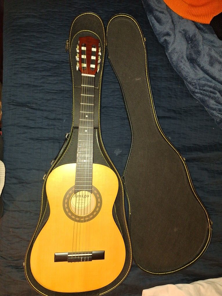 Amigo Guitar Acoustic