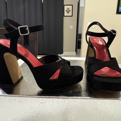 Mix No. Black Heels Size 6