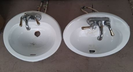Two Bathroom Sinks Sizes 20 x 18 Inches
