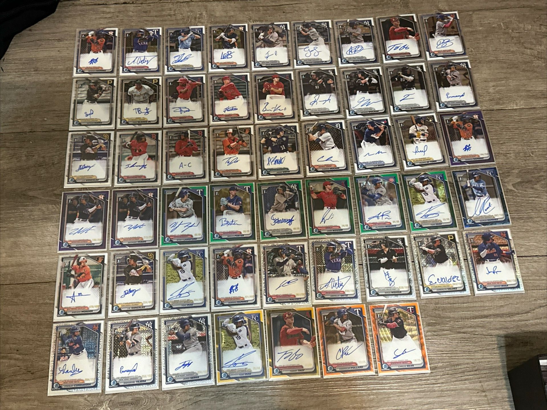 LOT OF AUTOGRAPHED BASEBALL CARDS!