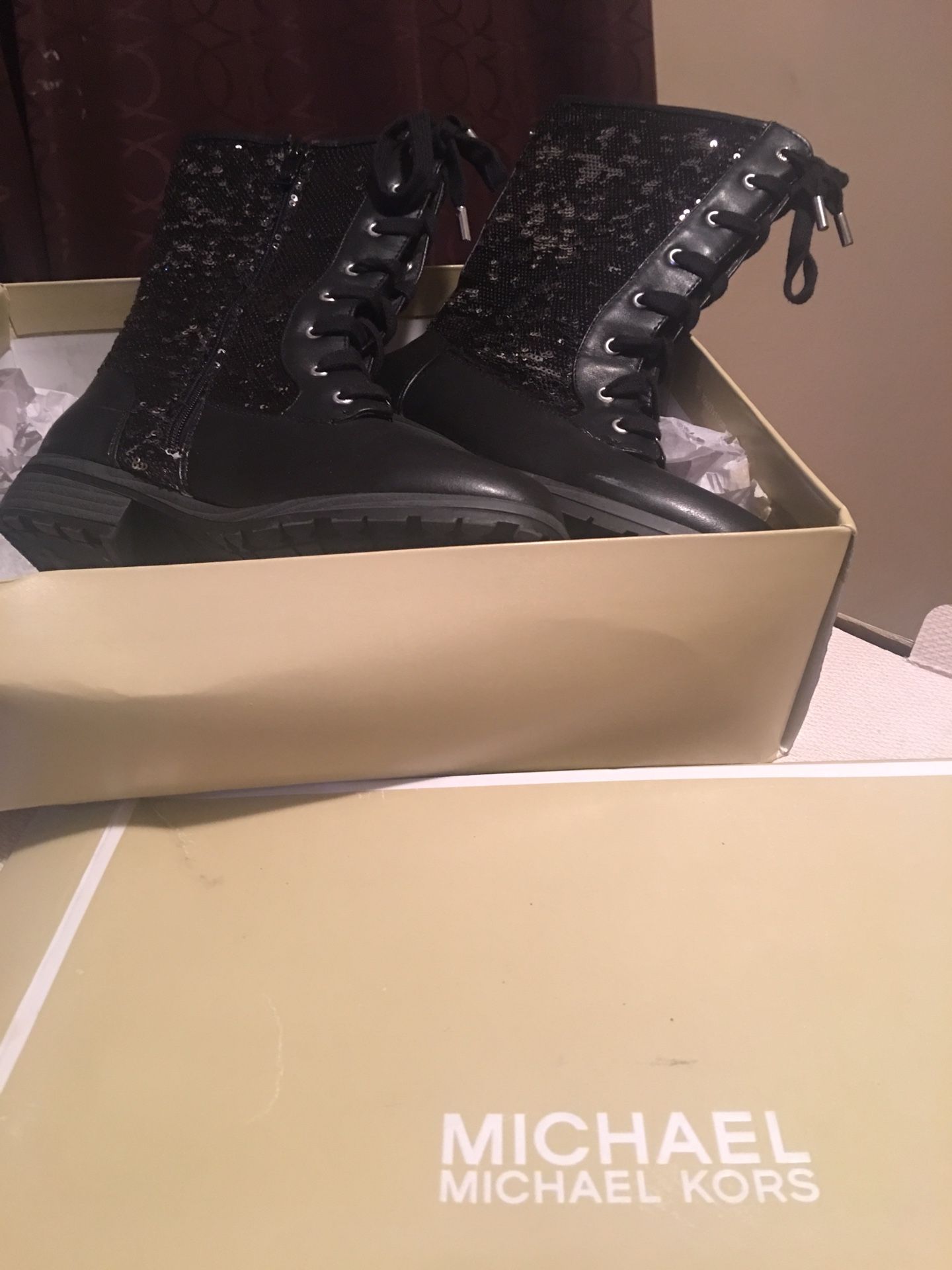 Michael kors size 4