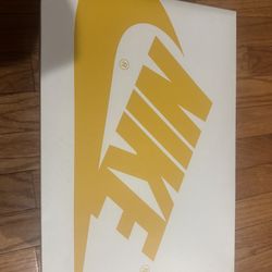 Jordan 1 Size 10.5 Yellow Ochre
