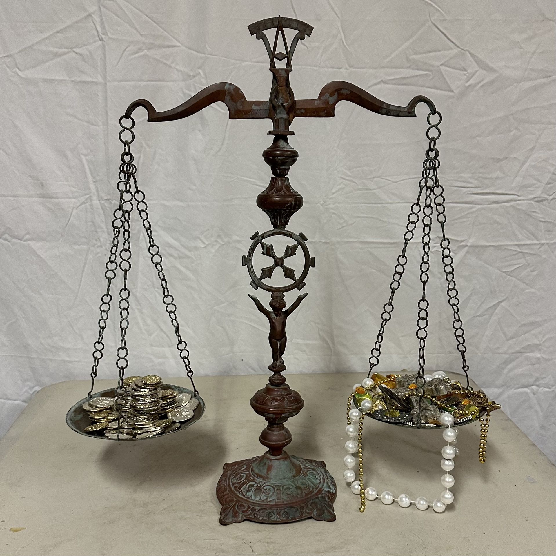 Halloween Pirate Treasure Weight Scale