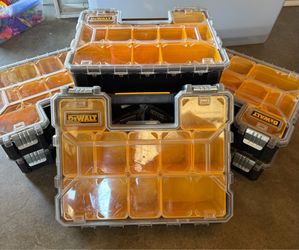 DEWALT 10 Compartment Deep Pro Parts Organizer
