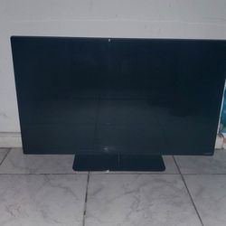 32 INCH VIZIO SMART TV