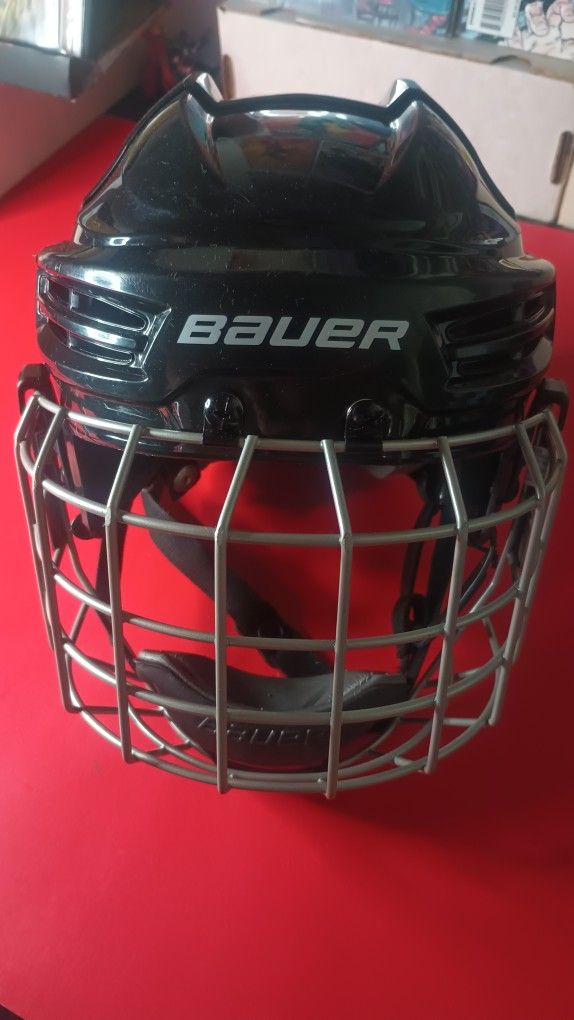 Bauer Hockey Helmet Size Small Youth