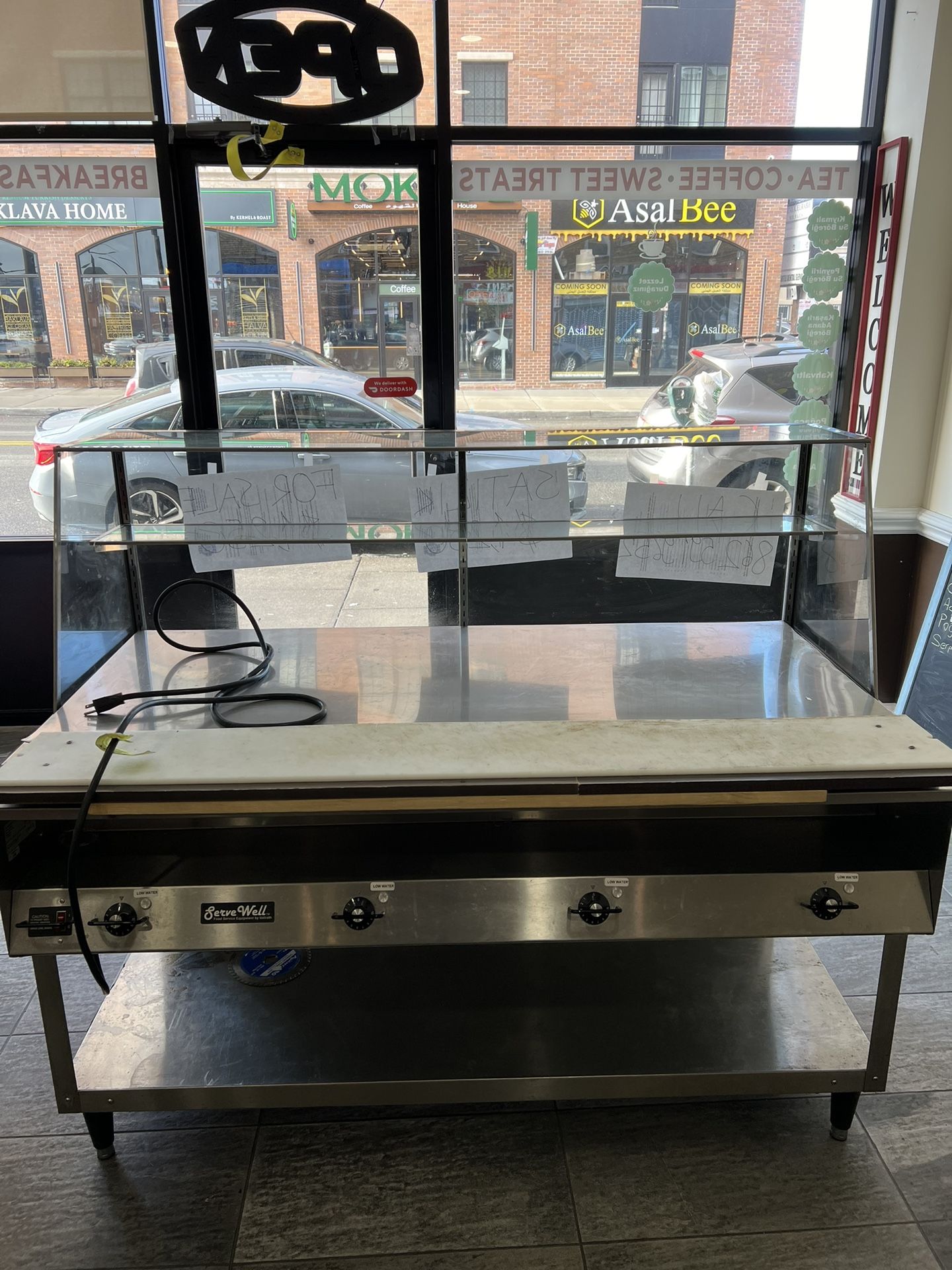 Vollrath 38004 ServeWell® Electric Four Pan Hot Food Table 120V