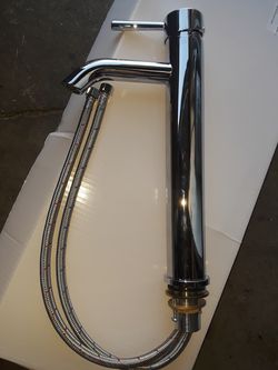 Hands sink faucet