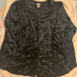 Chico’s Black top 