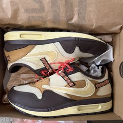 Travis Scott Nike Air max 1
