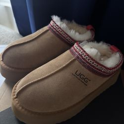 UGG Plataform Slippers